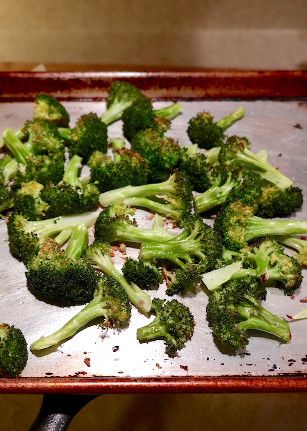 OurCraftyKitchen Roasted Broccolli